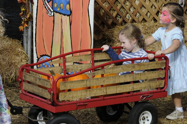 Eden and Savannah Mahoney, wagon, pumpkin farm